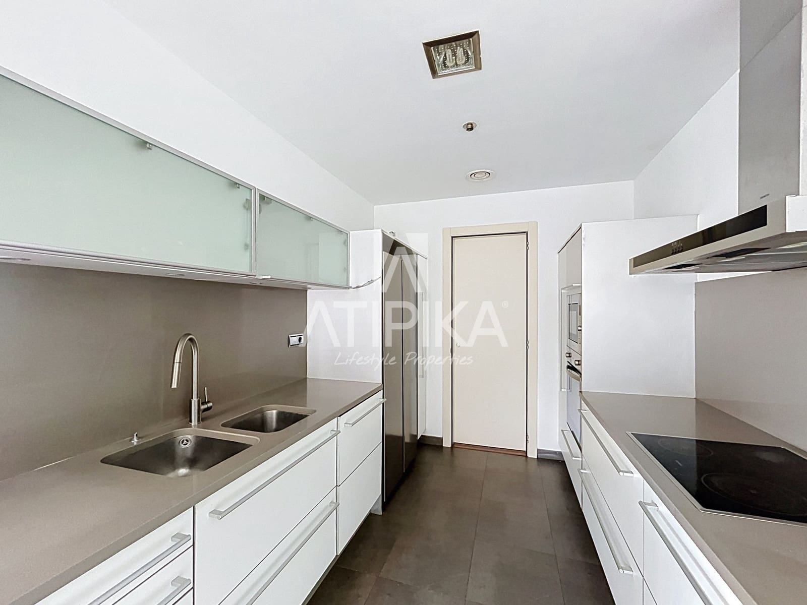 Apartamento de 4 habitaciones en Barcelona ciudad en venta con piscina - 1.430.000 € (Ref: 9978106)