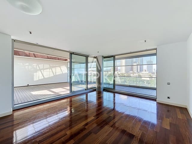 4 bedroom Apartment for sale in Barcelona city with pool - € 1,430,000 (Ref: 9978106)