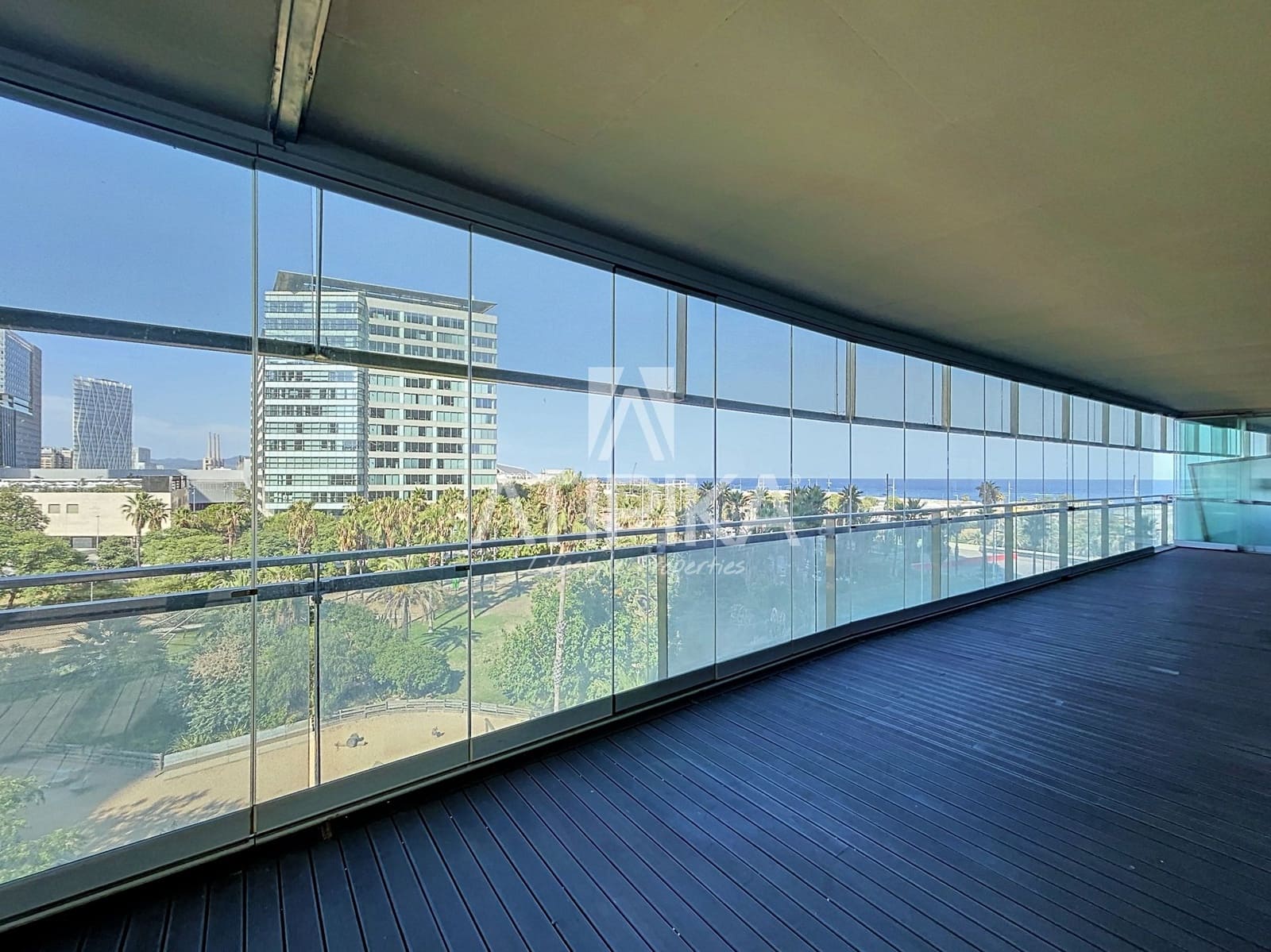 Apartamento de 4 habitaciones en Barcelona ciudad en venta con piscina - 1.430.000 € (Ref: 9978106)