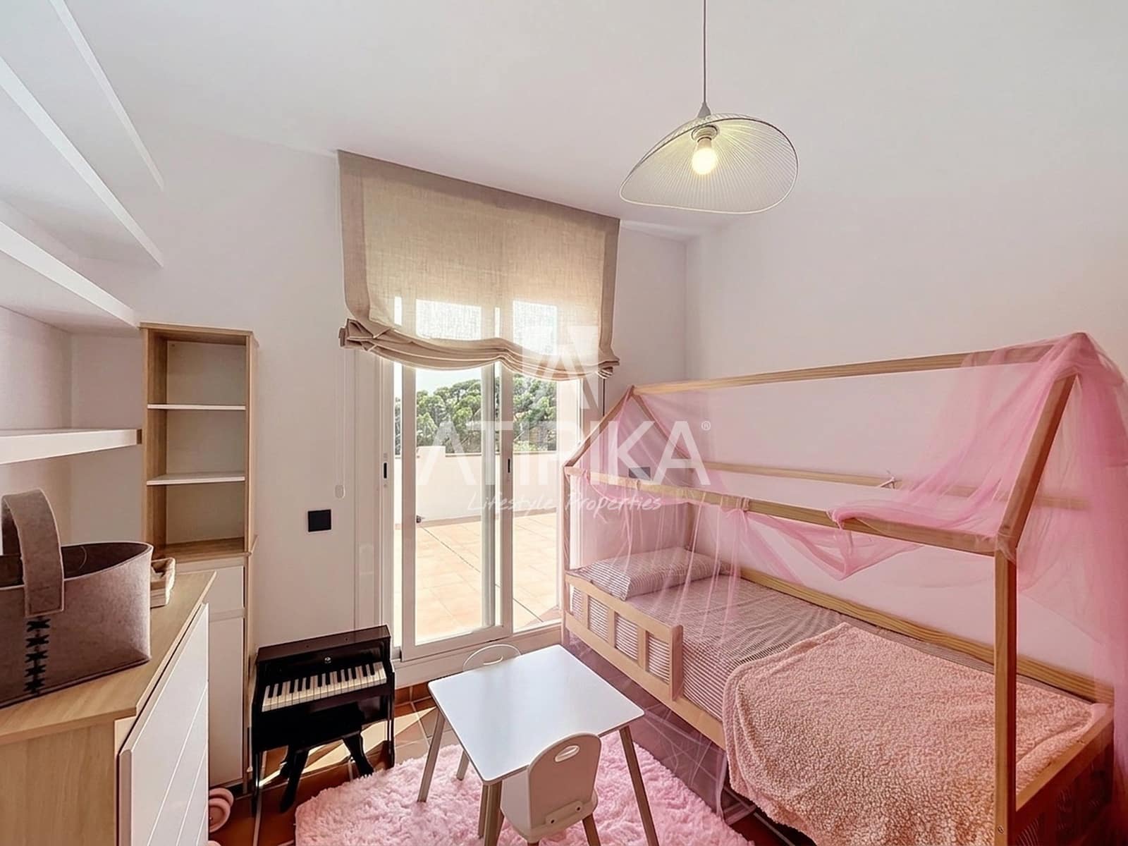 6 quarto Moradia para venda em Sant Andreu de Llavaneres com piscina - 1 050 000 € (Ref: 9984261)