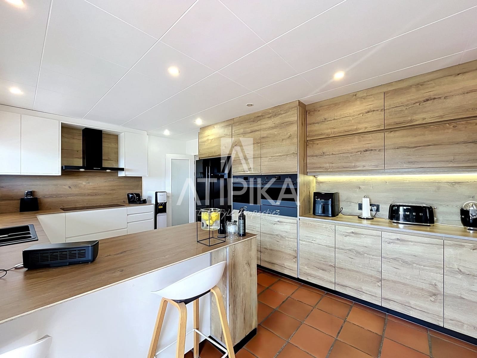 6 quarto Moradia para venda em Sant Andreu de Llavaneres com piscina - 1 050 000 € (Ref: 9984261)