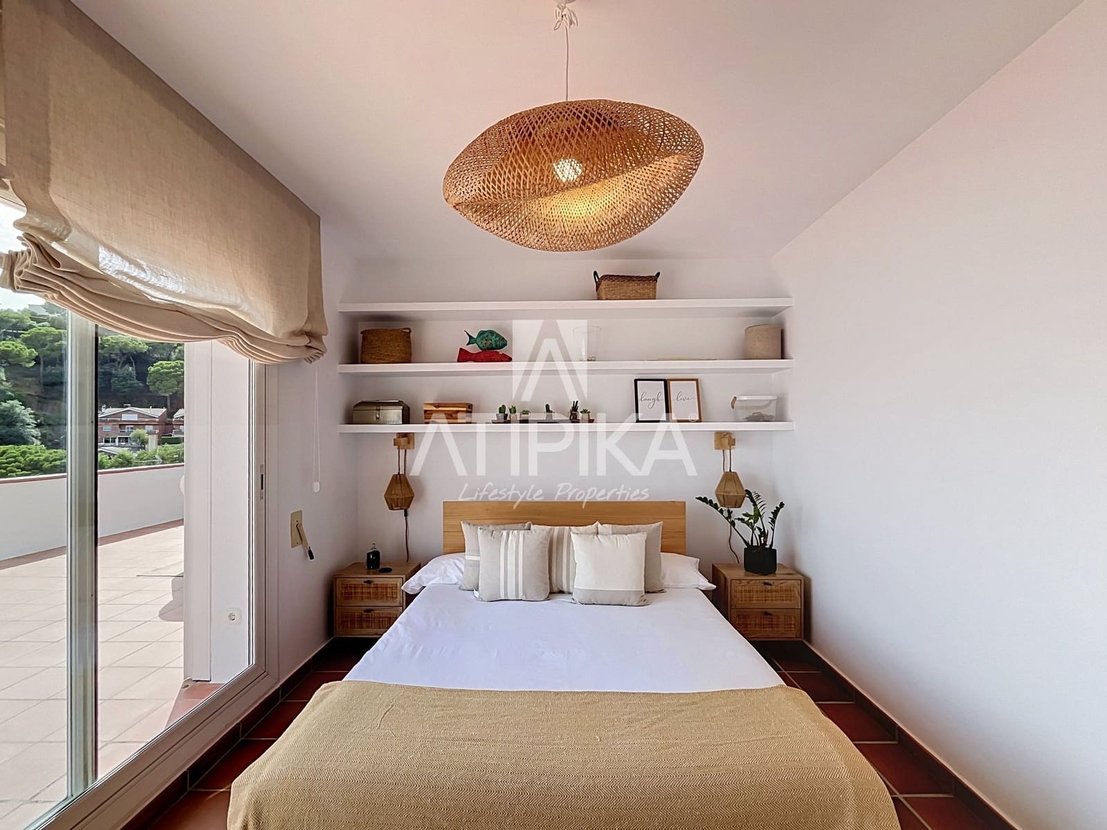 6 quarto Moradia para venda em Sant Andreu de Llavaneres com piscina - 1 050 000 € (Ref: 9984261)