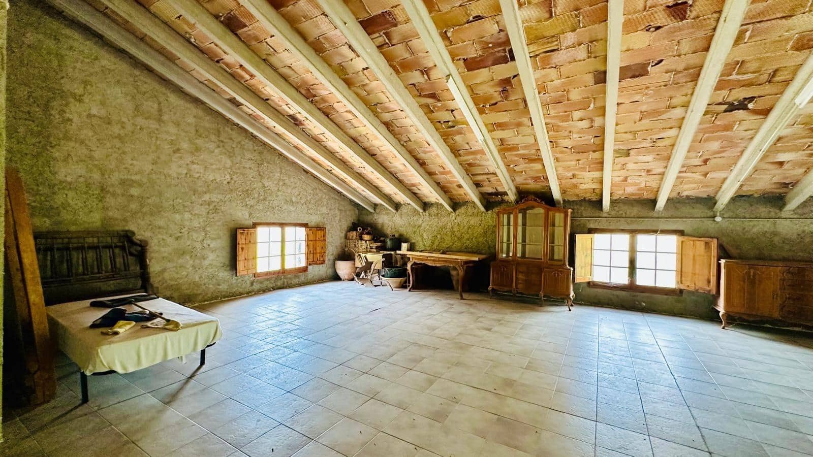 2 soveværelse Finca/Landehus til salg i Horta de Sant Joan - € 380.000 (Ref: 10011597)