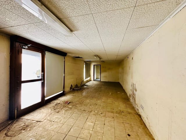 Kommersiell till salu i Calaceite - 75 000 € (Ref: 10015756)
