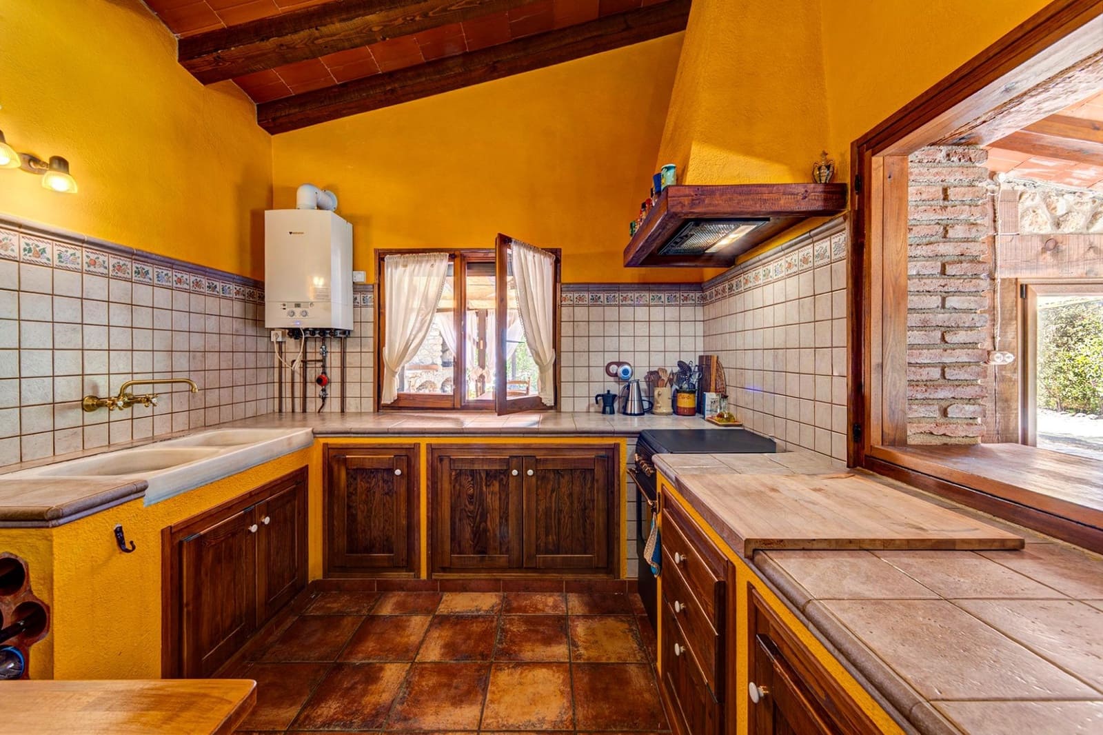 3 bedroom Finca/Country House for sale in Arnes - € 290,000 (Ref: 10043181)