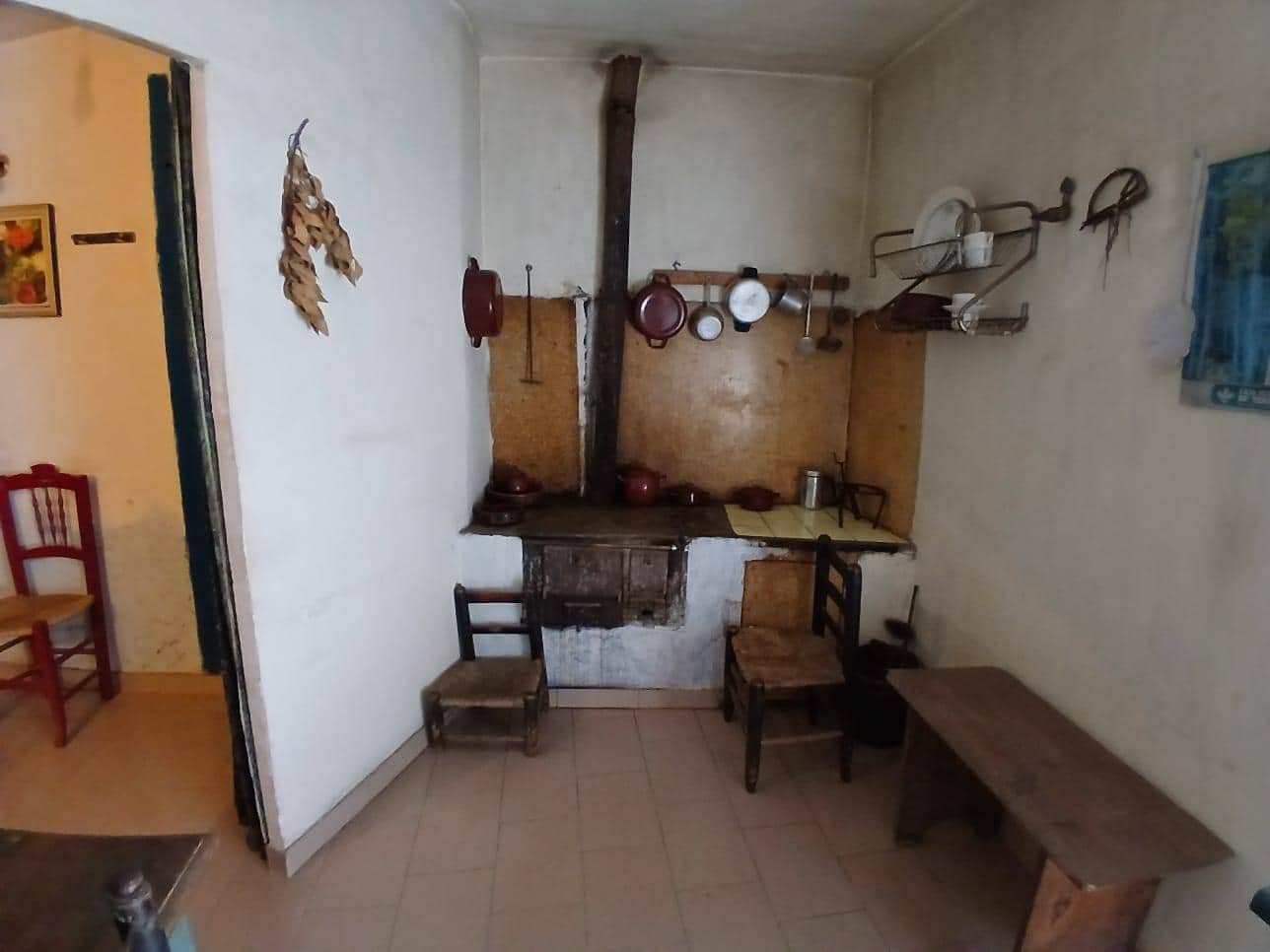 5 bedroom Townhouse for sale in Valdeltormo - € 64,000 (Ref: 10076597)