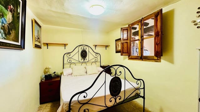 4 bedroom Townhouse for sale in Peñarroya de Tastavins - € 150,000 (Ref: 10086376)