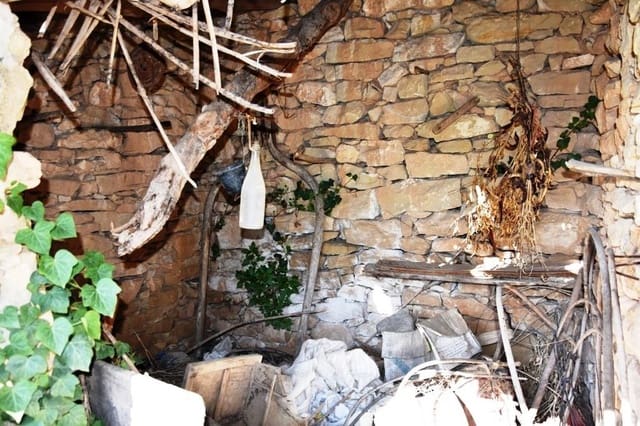 1 bedroom Finca/Country House for sale in La Fresneda - € 14,000 (Ref: 10094892)