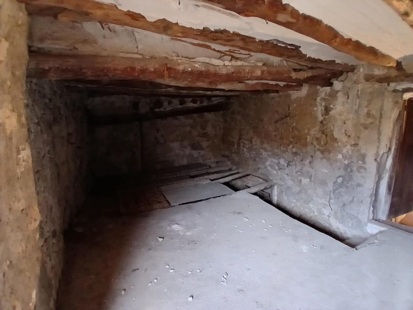 5 bedroom Townhouse for sale in Torre del Compte - € 155,000 (Ref: 10094908)