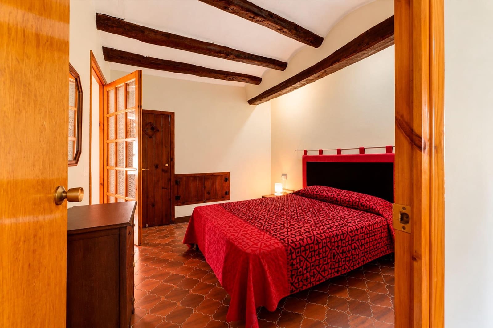 Chalet de 7 habitaciones en Fuentespalda en venta - 550.000 € (Ref: 10100386)