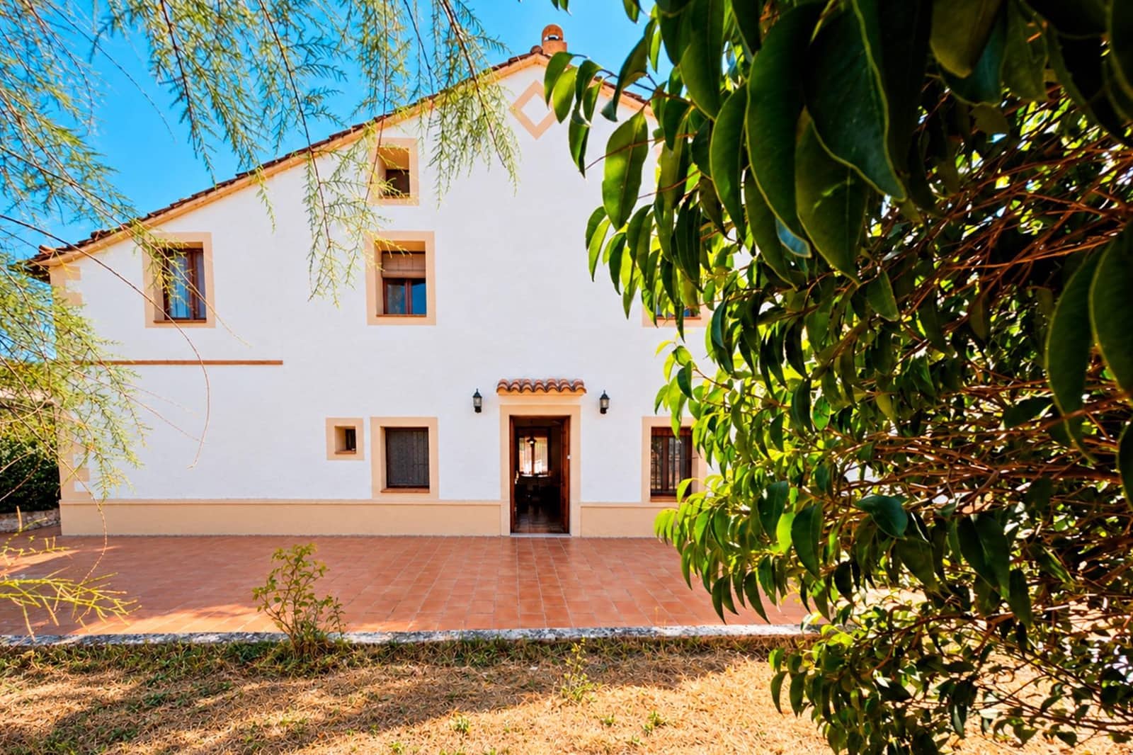 Chalet de 7 habitaciones en Fuentespalda en venta - 550.000 € (Ref: 10100386)
