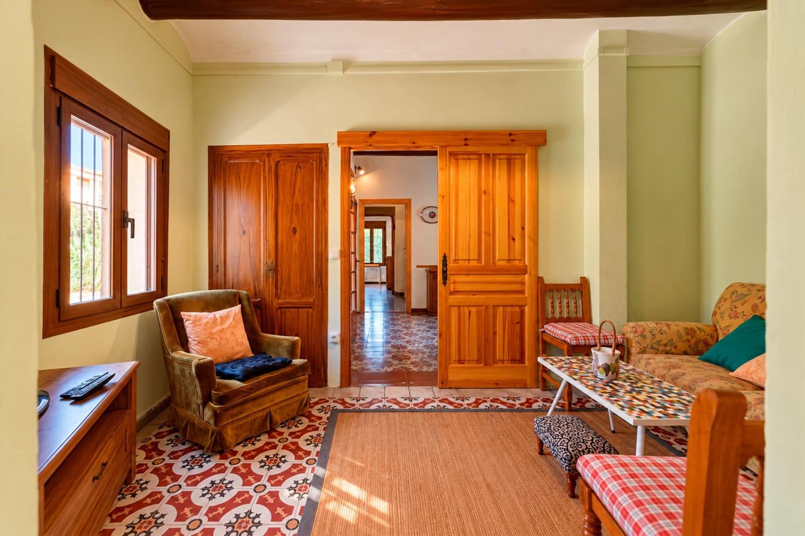 Chalet de 7 habitaciones en Fuentespalda en venta - 550.000 € (Ref: 10100386)