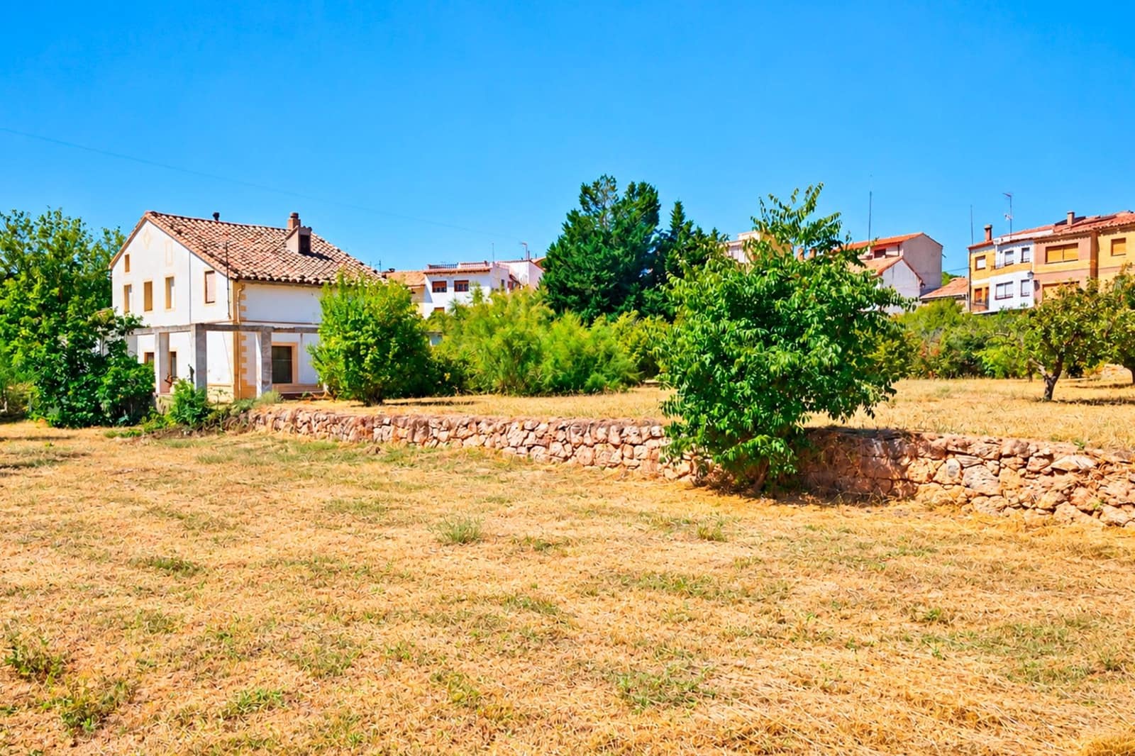 Chalet de 7 habitaciones en Fuentespalda en venta - 550.000 € (Ref: 10100386)