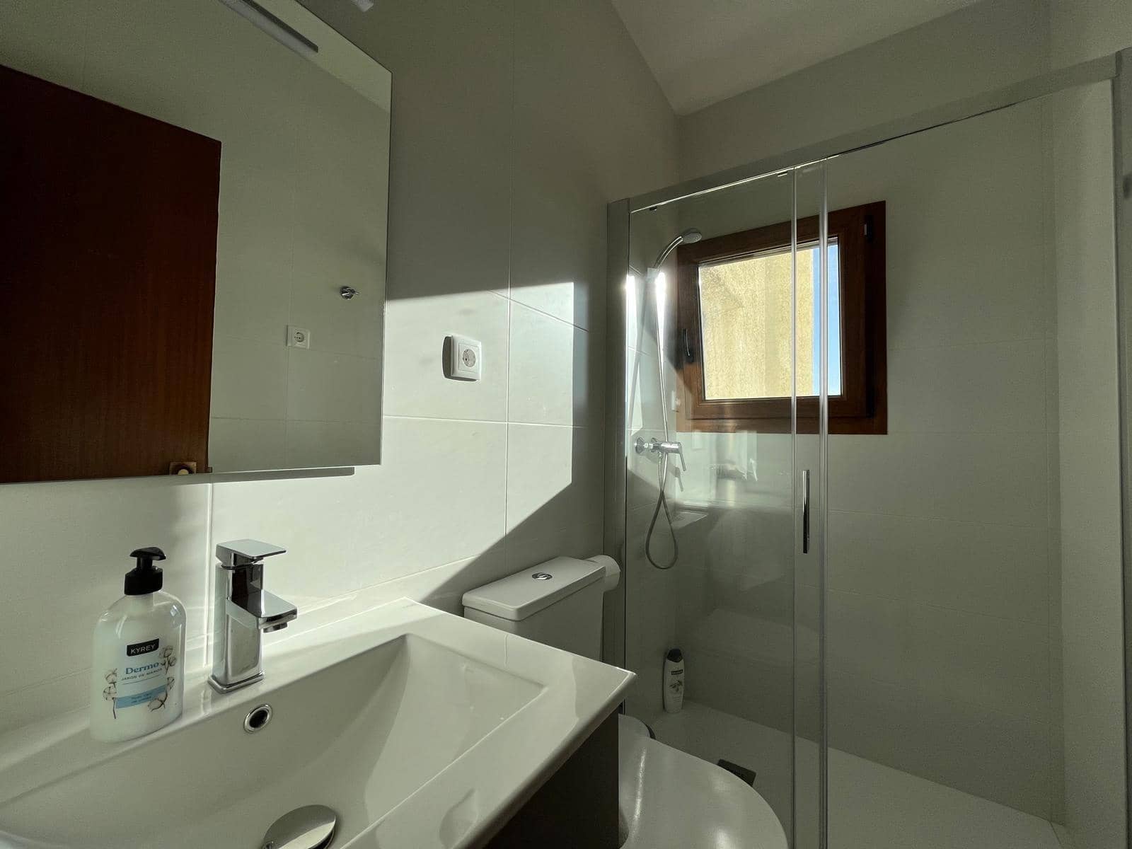 Chalet de 6 habitaciones en Arnes en alquiler con piscina - 750 € (Ref: 10165194)