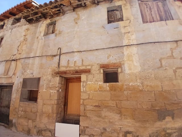 6 slaapkamer Huis te koop in La Fresneda - € 28.000 (Ref: 10173846)