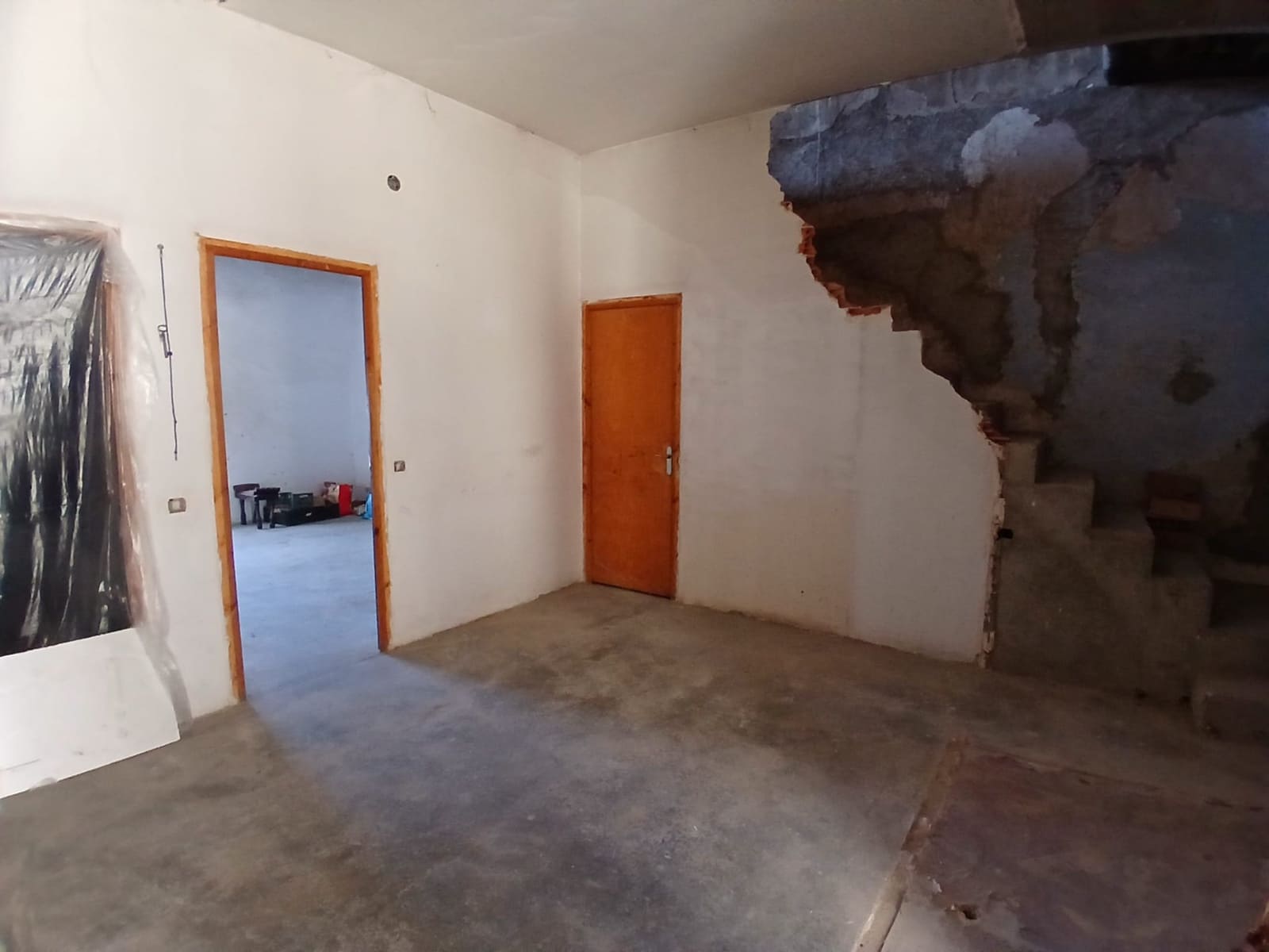 6 slaapkamer Huis te koop in La Fresneda - € 28.000 (Ref: 10173846)