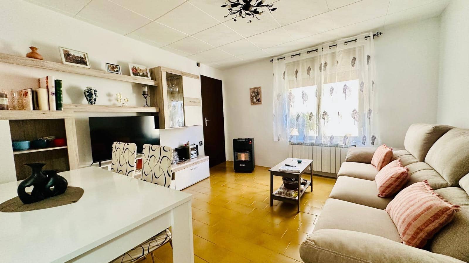2 bedroom Townhouse for sale in Calaceite with garage - € 195,000 (Ref: 10180785)