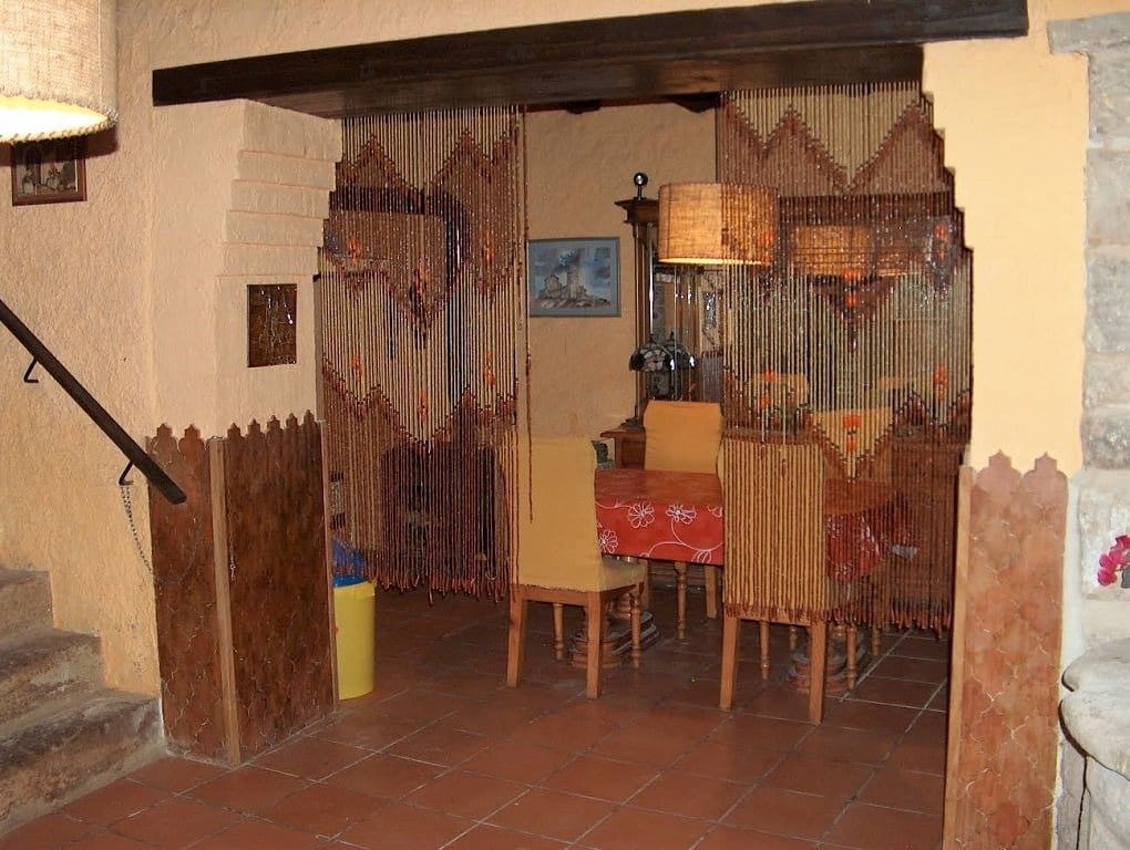 9 soverom Hus til salgs i La Fresneda - € 360 000 (Ref: 9150147)