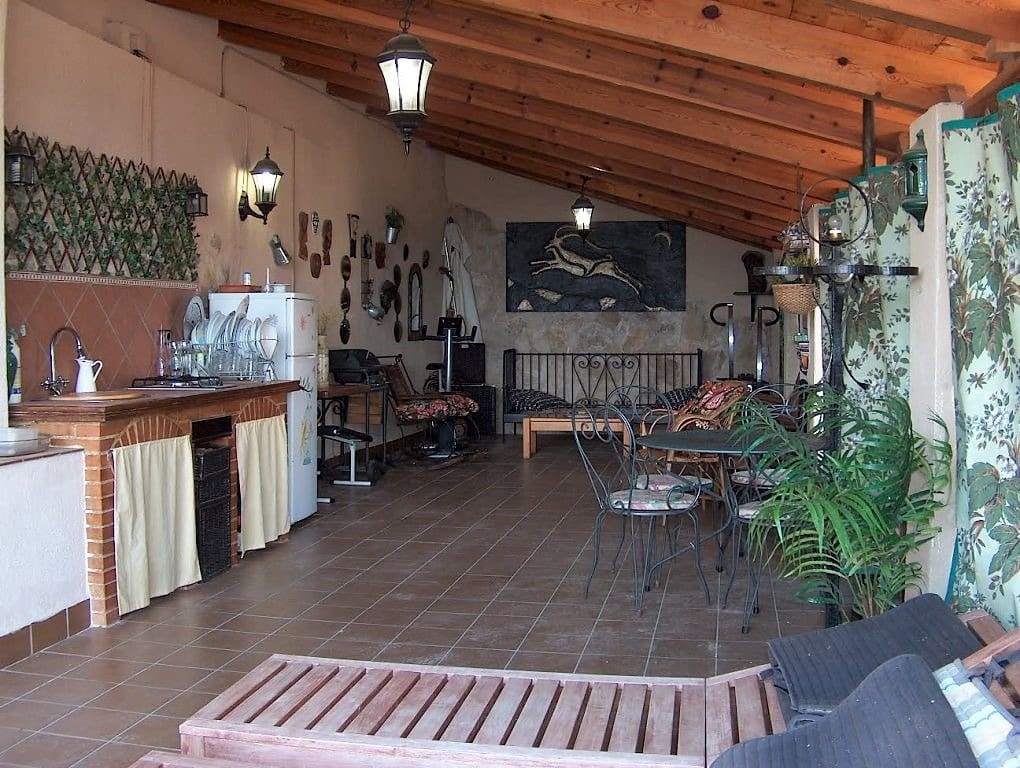 9 soverom Hus til salgs i La Fresneda - € 360 000 (Ref: 9150147)