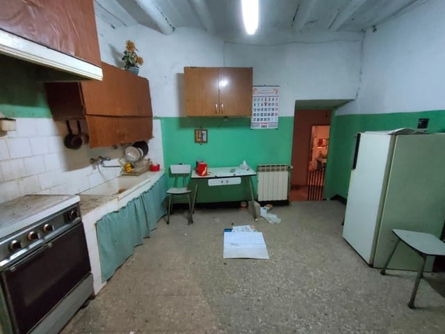 5 soveværelse Byhus til salg i Valderrobres - € 99.000 (Ref: 9150148)