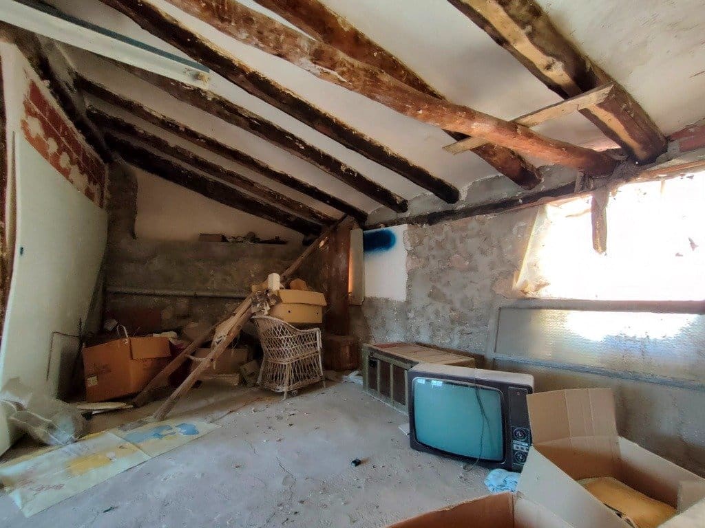 5 soverom Hus til salgs i Valderrobres - € 99 000 (Ref: 9150148)