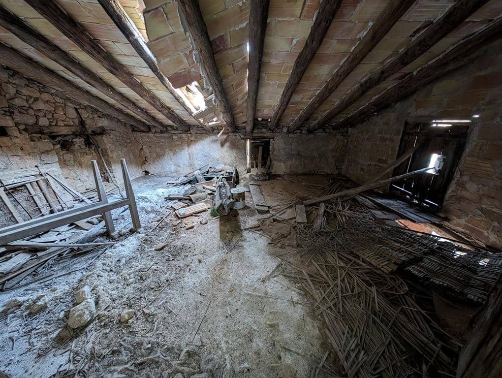 5 slaapkamer Huis te koop in Lledo - € 25.000 (Ref: 9150149)