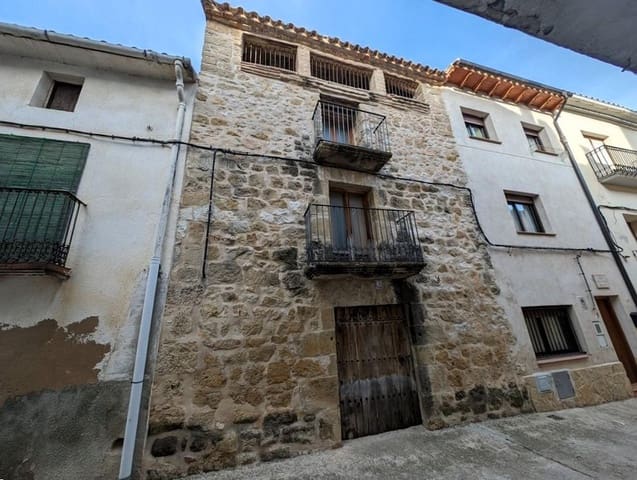 5 bedroom Townhouse for sale in Lledó - € 25,000 (Ref: 9150149)