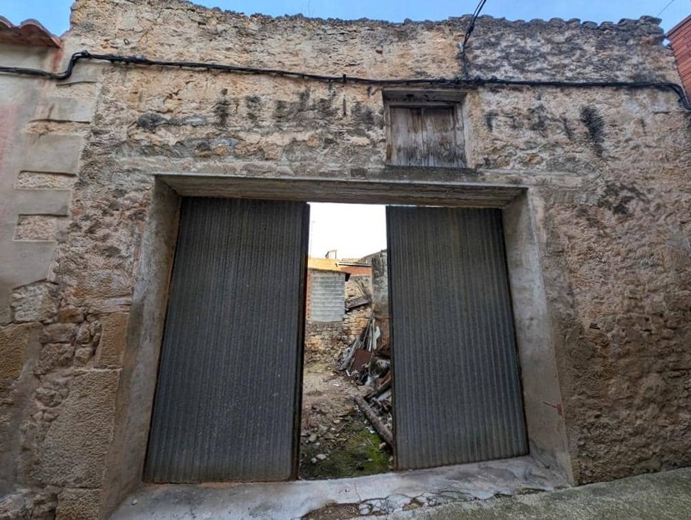 5 slaapkamer Huis te koop in Lledo - € 25.000 (Ref: 9150149)