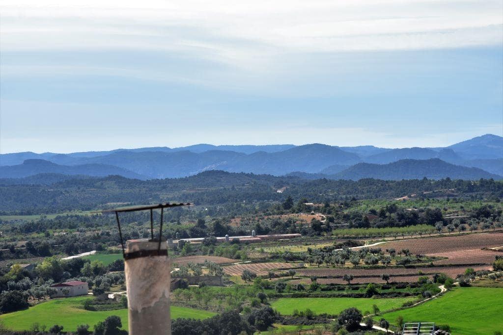 6 soverom Hus til salgs i Cretas med garasje - € 85 000 (Ref: 9150152)