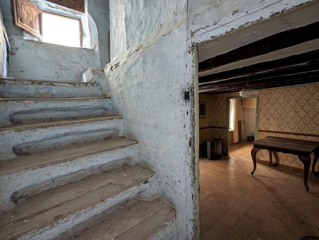 5 soverom Hus til salgs i Valderrobres - € 55 000 (Ref: 9150155)