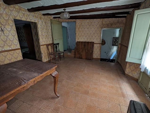 5 bedroom Townhouse for sale in Valderrobres - € 55,000 (Ref: 9150155)