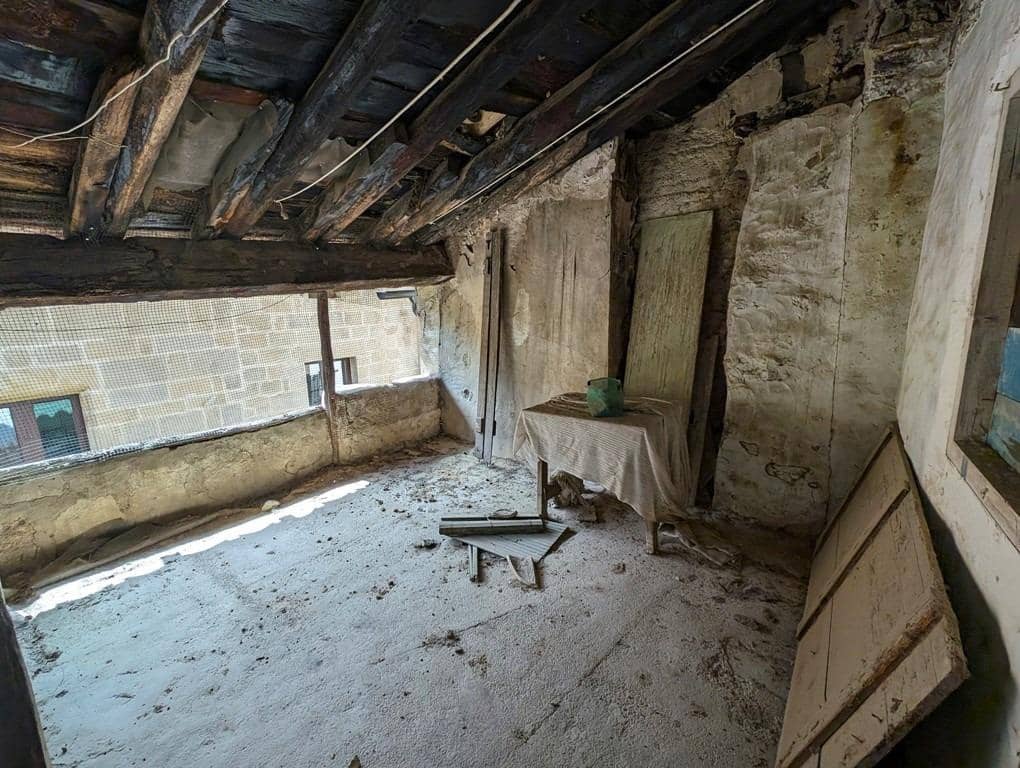 5 soverom Hus til salgs i Valderrobres - € 55 000 (Ref: 9150155)