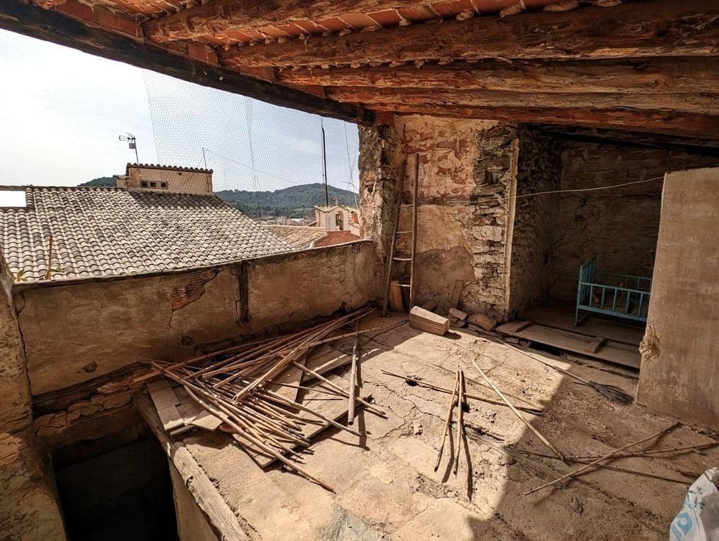 5 soverom Hus til salgs i Valderrobres - € 55 000 (Ref: 9150155)