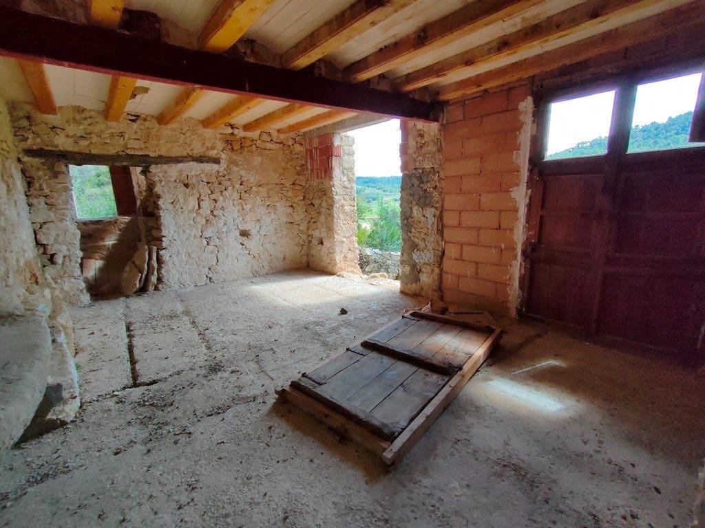 5 soveværelse Finca/Landehus til salg i La Portellada - € 214.000 (Ref: 9150160)