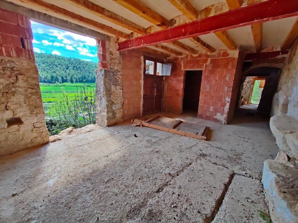 5 soveværelse Finca/Landehus til salg i La Portellada - € 214.000 (Ref: 9150160)