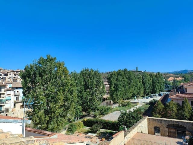 Flat for sale in Valderrobres - € 30,000 (Ref: 9150163)