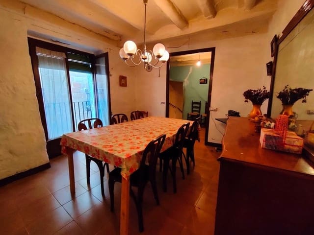 5 bedroom Townhouse for sale in Calaceite - € 75,000 (Ref: 9150168)