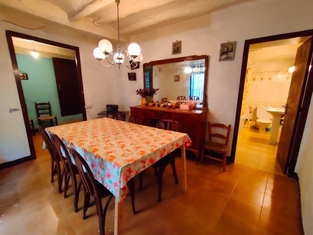 5 soveværelse Byhus til salg i Calaceite - € 75.000 (Ref: 9150168)