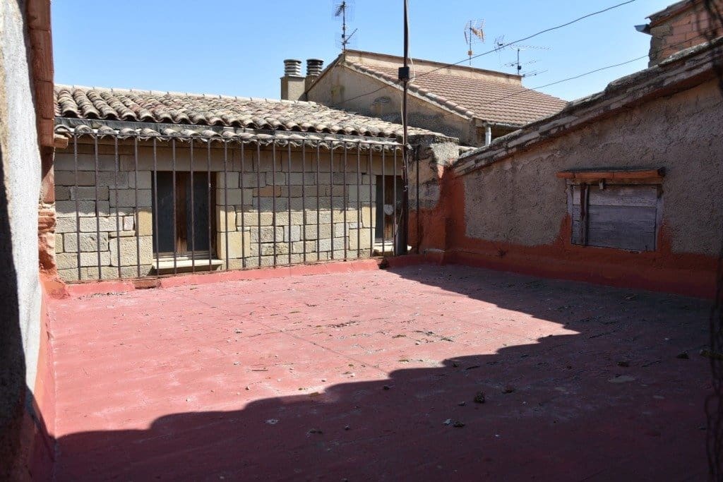 5 soveværelse Byhus til salg i Calaceite - € 75.000 (Ref: 9150168)