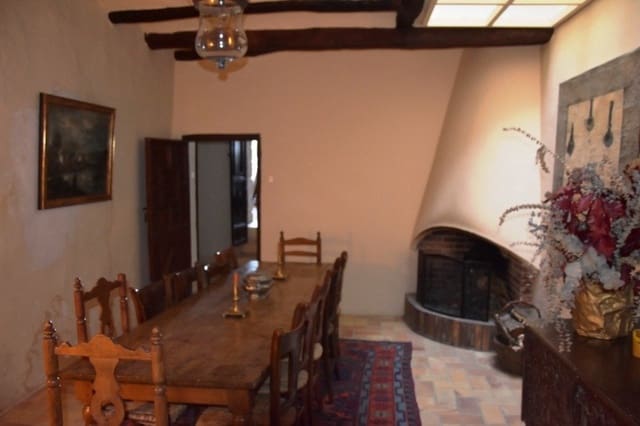 6 sovrum Villa till salu i Calaceite - 290 000 € (Ref: 9150175)