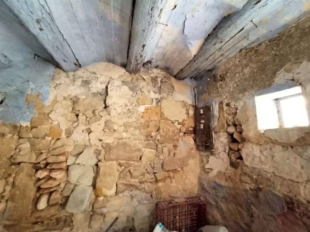 Ruin til salg i Valderrobres - € 39.000 (Ref: 9150177)
