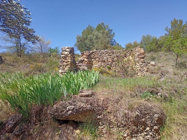 Finca/Herregård til salgs i Cretas - € 17 000 (Ref: 9150183)