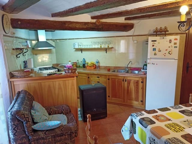 5 soveværelse Finca/Landehus til salg i Beceite - € 130.000 (Ref: 9150186)