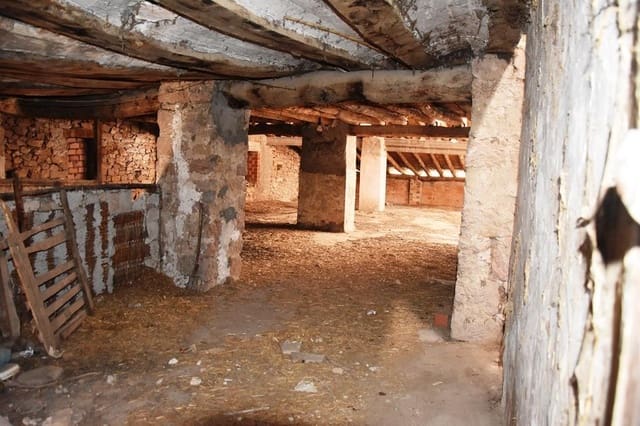 Commercial for sale in La Portellada with garage - € 35,000 (Ref: 9150188)