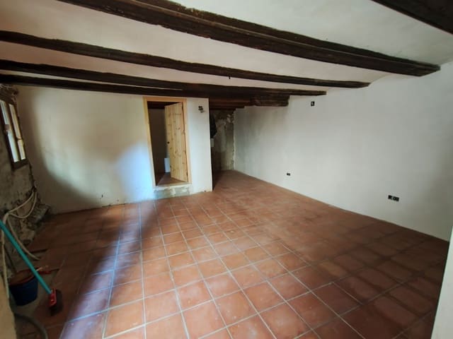 Byhus til salg i Valderrobres - € 112.000 (Ref: 9150197)