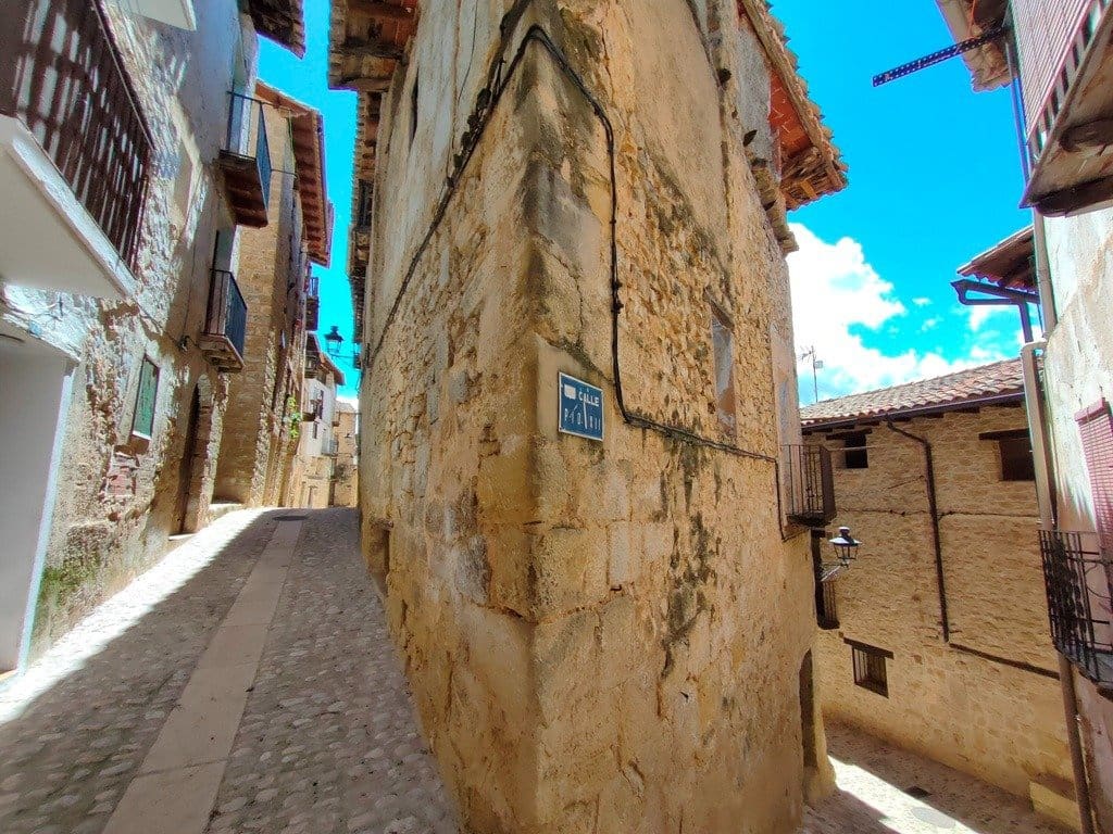 Ruina na sprzedaż w Valderrobres - 92 000 € (Ref: 9150198)