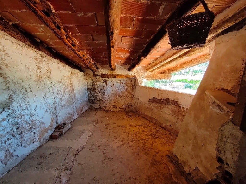 Ruina na sprzedaż w Valderrobres - 92 000 € (Ref: 9150198)