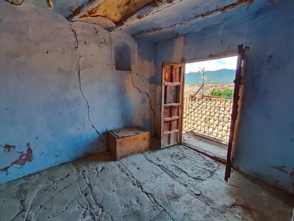 Ruina na sprzedaż w Valderrobres - 92 000 € (Ref: 9150198)