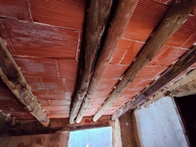 Ruin for sale in Valderrobres - € 92,000 (Ref: 9150198)