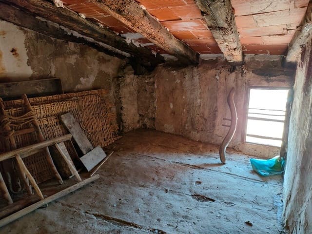 Ruin for sale in Valderrobres - € 92,000 (Ref: 9150198)